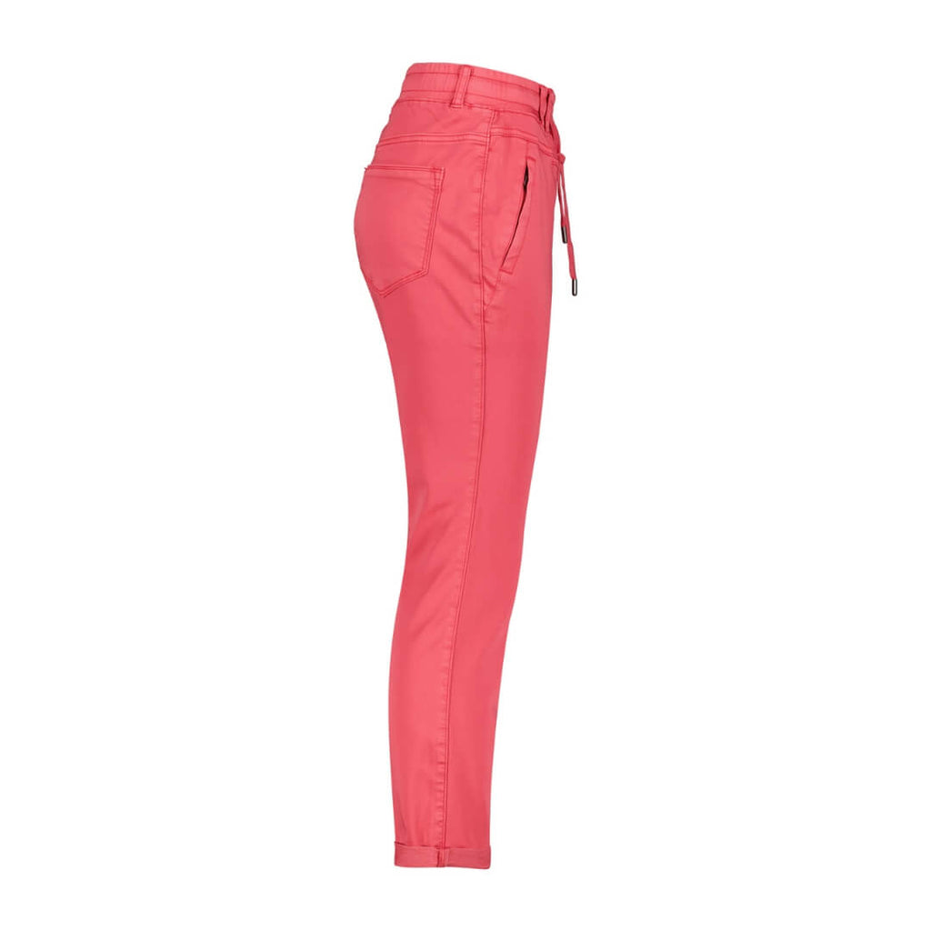 Red Button Tessy Crop Jogger Coral! These best-selling trousers are made from 77% cotton, 22% recycled polyester, and 1% elastane for the perfect fit.