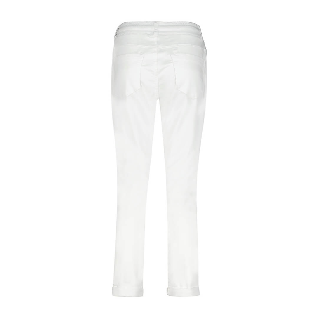  Red Button Tessy Crop Jogger White! Made with a blend of 77% cotton, 22% recycled polyester, and 1% elastane, these joggers offer a comfortable and flexible fit. Featuring a drawstring waist, two side zip pockets, and two back pockets, they're perfect for both lounging and styling on the go